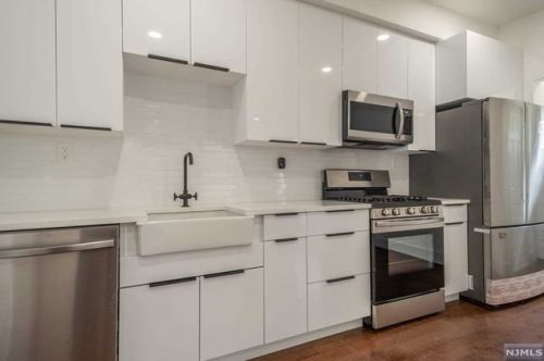 43 Dukes St, Kearny NJ  07032-3306 exterior