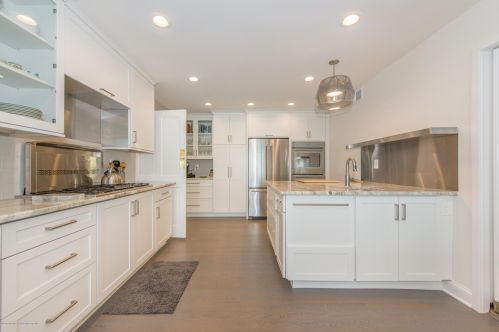 125 Bridges Rd, Little Silver NJ 07739-1634 exterior