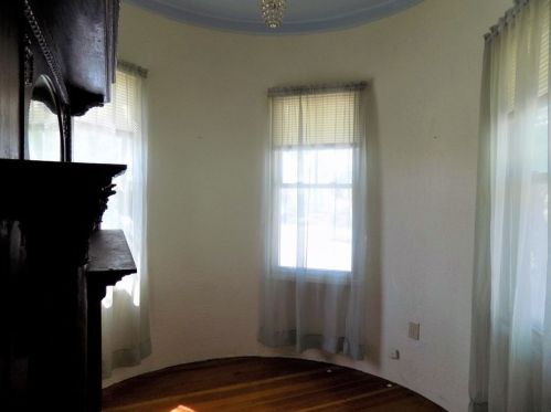 724 Brock Ave, New Bedford MA 02744-2356 exterior