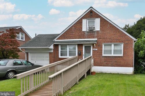 931 Borbeck Ave, Philadelphia, PA 19111-2602