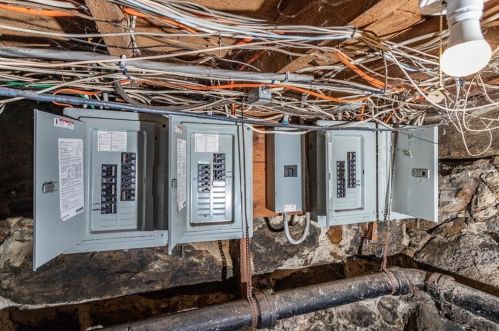 61 Estabrook St, Royalston MA 01331-3516 exterior