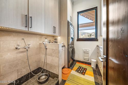 1995 Kidd Cir, Park City UT 84098-8512 exterior