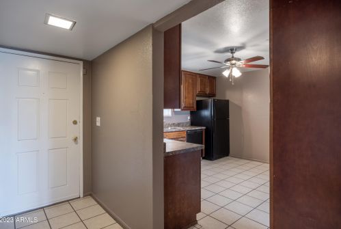 3414 Cactus Rd, Phoenix AZ  85029-2222 exterior