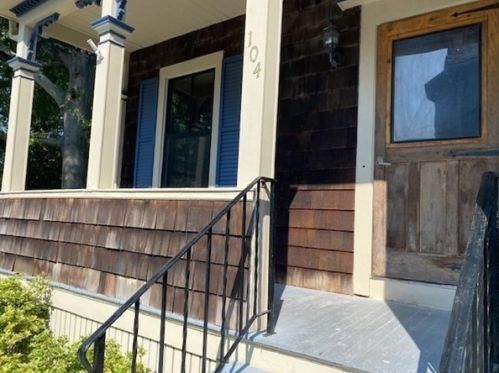 104 State St, New Bedford, MA 02740-6744