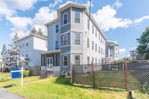 21 Whipple St, Worcester, MA 01607-1334