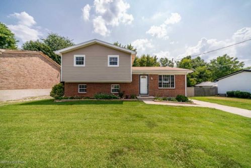 5800 Midnight Ln, Louisville KY  40229-1345 exterior