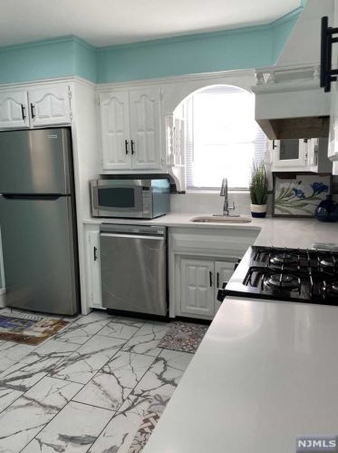 30 Peden Ter, Kearny NJ  07032-1641 exterior