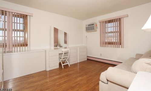 11 Van Rensselear St, Belleville NJ 07109-2911 exterior