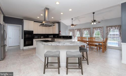 36 Hackemore St, Burlington NJ 08016-3056 exterior