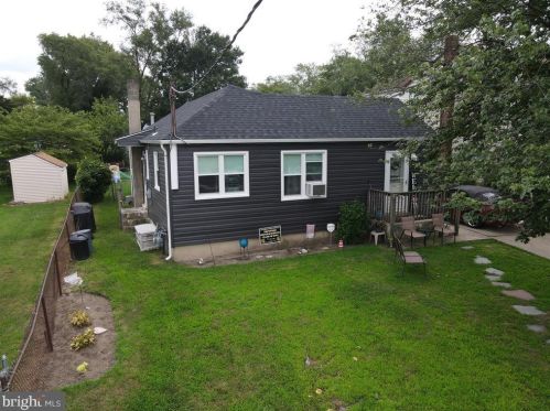 48 Arline Ave, West Deptford NJ 08096-1912 exterior