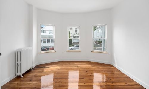 36 Lambert Ave, Chelsea MA 02150-1304 exterior