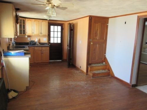 64 Braintree Ave, Quincy MA 02169-3222 exterior