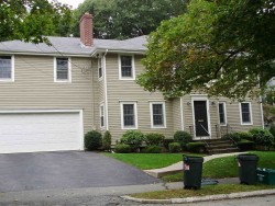 87 Winslow Rd, Newton, MA 02468-1711