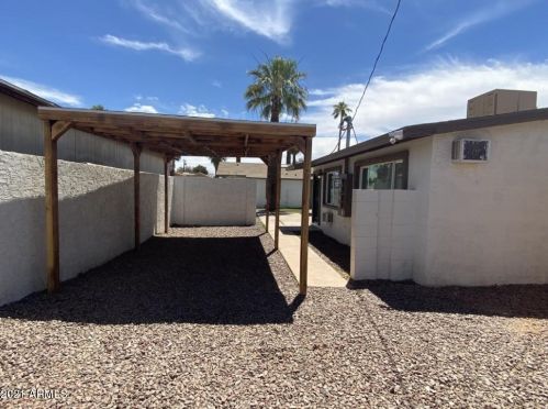 412 17 Dr, Phoenix AZ 85029-5931 exterior