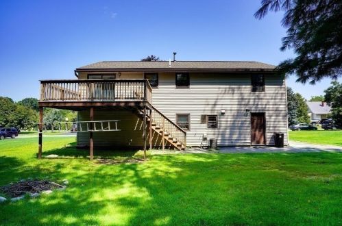 2 Wintergreen Cir, Methuen, MA 01844-5469