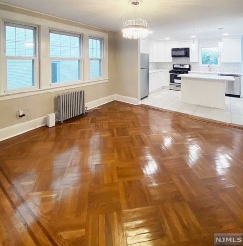 174 Stuyvesant Ave, Kearny NJ  07032-3750 exterior