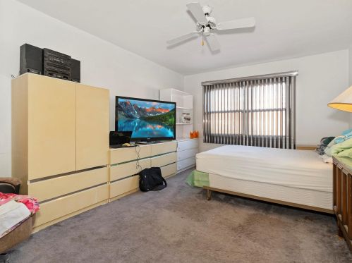 110 Sussex St, East Newark NJ 07029-2121 exterior