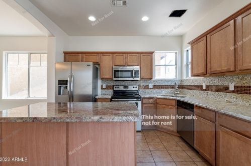 2020 78th Ave, Phoenix AZ  85035-5130 exterior