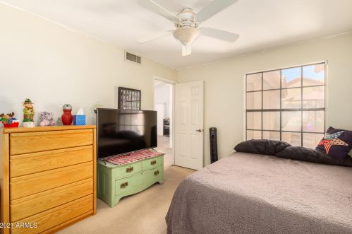 13642 41 Pl, Phoenix AZ 85028-2214 exterior