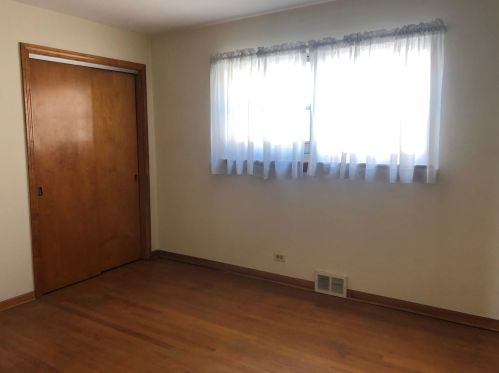 1618 Home Ave, Forest View IL 60402-2118 exterior