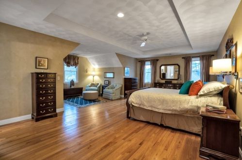 1 Belmont Ln, North Reading MA 01864-2329 exterior