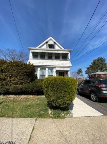 105 Baldwin Pl, Belleville NJ 07109-1742 exterior