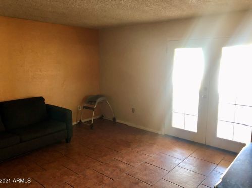 1620 65 Dr, Phoenix AZ 85043-5706 exterior