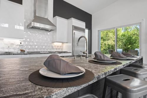 1756 Akin Dr, Atlanta GA 30345-3948 exterior