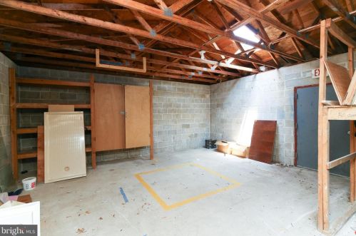 665 Broad St, West Deptford NJ 08096-1055 exterior