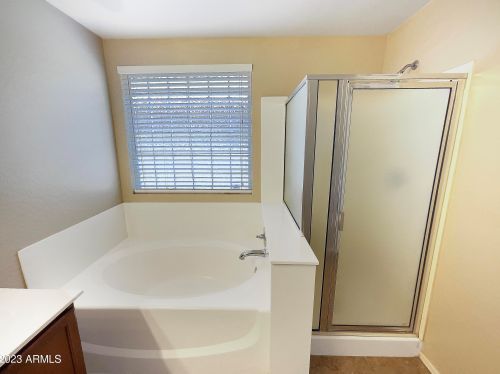 5730 27 Dr, Phoenix AZ 85045-4200 exterior