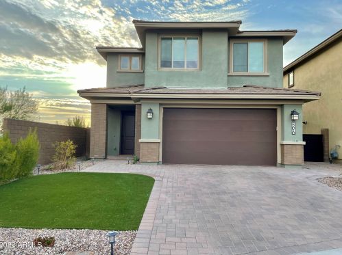 22010 28th Pl, Phoenix, AZ 85050