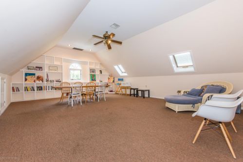 125 Bridges Rd, Little Silver NJ 07739-1634 exterior