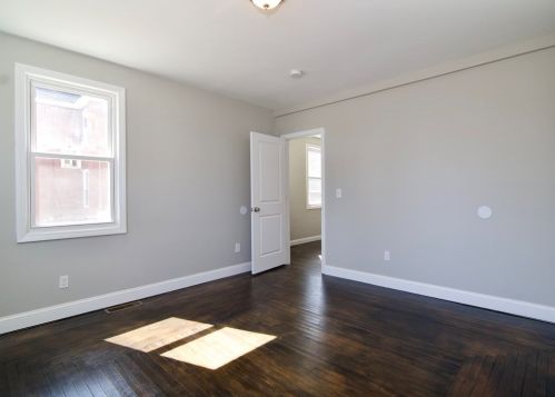 8 Conner Ave, Montgomery MA 01085-2325 exterior