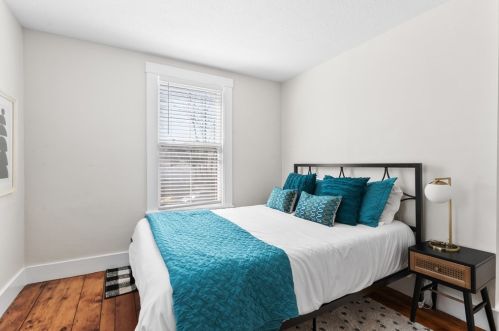 53 Hale St, Beverly MA 01915-5426 exterior