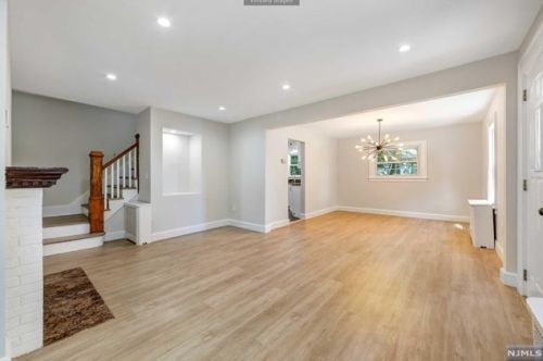 167 8th St, Cresskill NJ  07626-1912 exterior