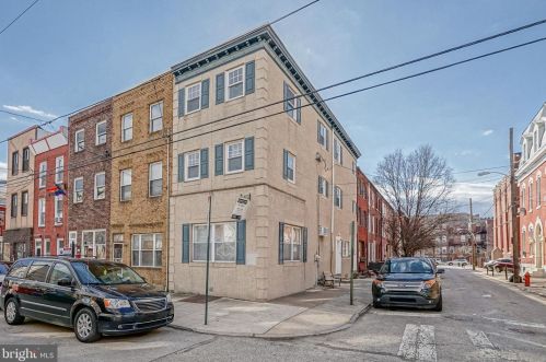 916 Catharine St, Philadelphia, PA 19147-2726