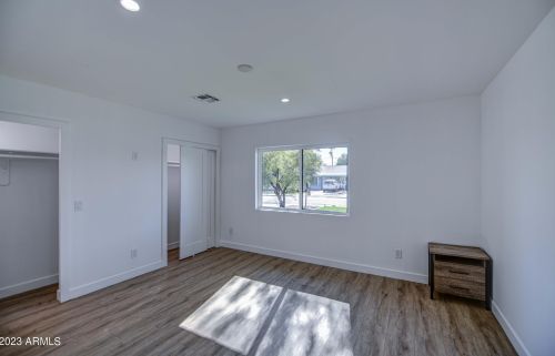 4043 44th Pl, Phoenix AZ  85018-5401 exterior