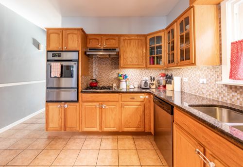 2242 Kenilworth Ave, Forest View IL 60402-2213 exterior