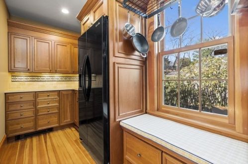 550 Beacon St, Newton MA 02459-2024 exterior