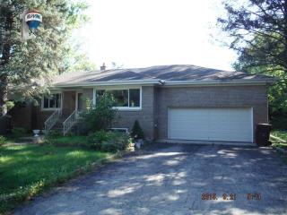 13794 Mccarthy Rd, Lemont, IL 60439-9390