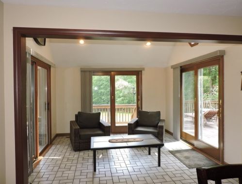 30 Jones Rd, Sutton MA 01590-2705 exterior