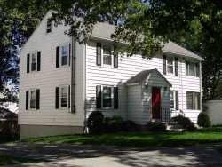 154 Washington Ave, Newton, MA 02465-1026