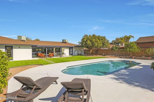 4233 Cholla St, Phoenix AZ  85029-3801 exterior