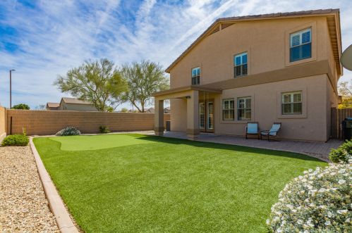 1668 Cielo Grande Ave, Phoenix AZ 85024-7554 exterior