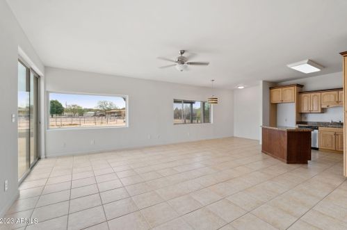 39068 15th Ave, Phoenix AZ 85086-7226 exterior