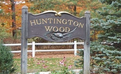 4506 Deerfield Cir, Peabody MA 01960-4736 exterior