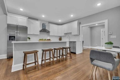 122 Grand Pl, Kearny NJ  07032-1847 exterior