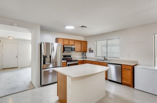 3127 Alta Vista Rd, Phoenix AZ 85041-5211 exterior