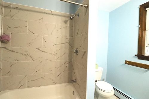 218 Norfolk St, Worcester MA 01604-2910 exterior