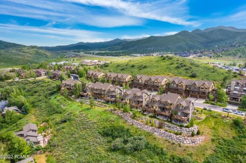 3228 Lower Saddleback Rd, Park City UT 84098-5699 exterior